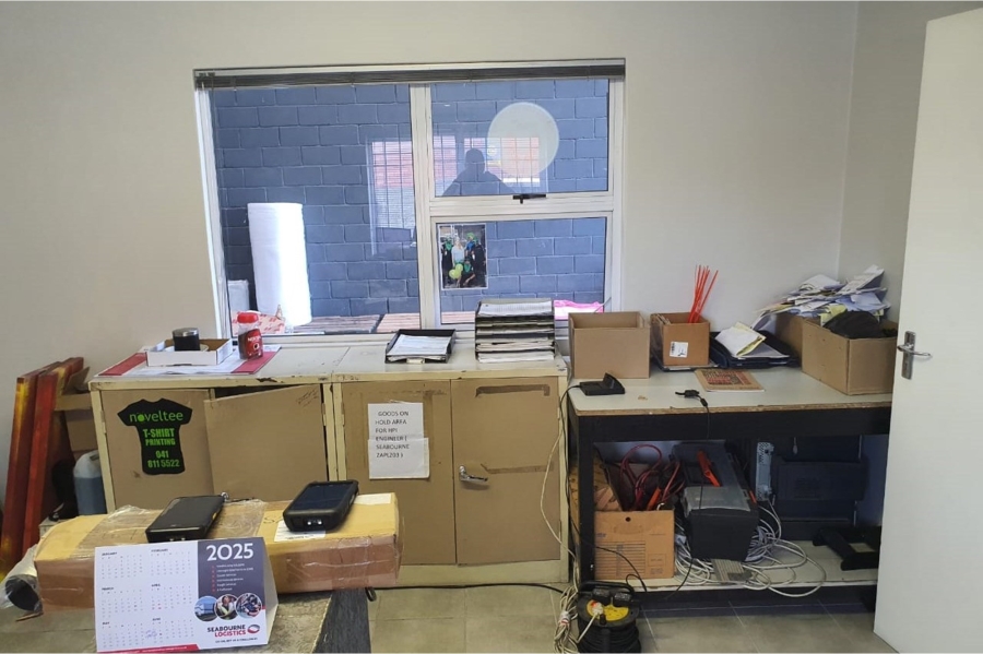 To Let commercial Property for Rent in Walmer Eastern Cape
